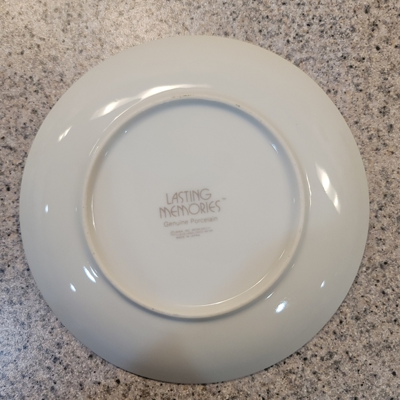 Holly Hobbie plate - Picture 2 of 3